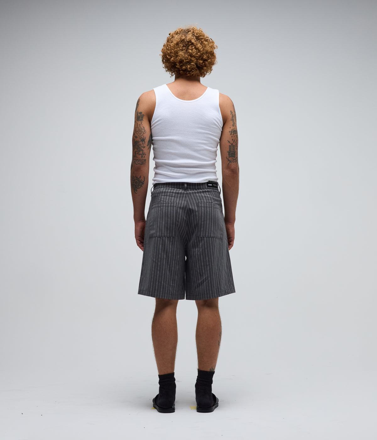 ANDERSON PINSTRIPE WALKSHORT // GREY