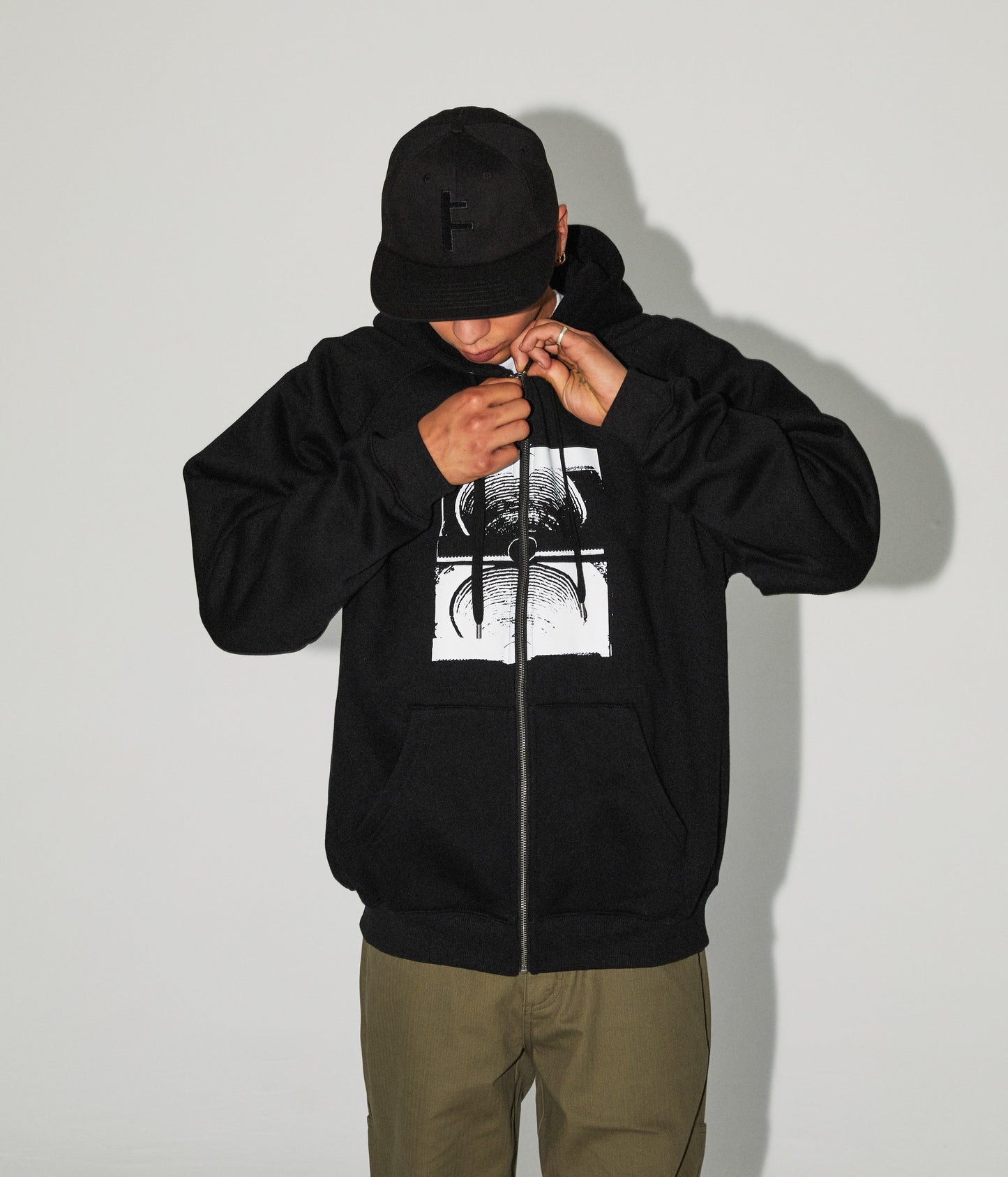 CRUX ZIP HOOD // BLACK
