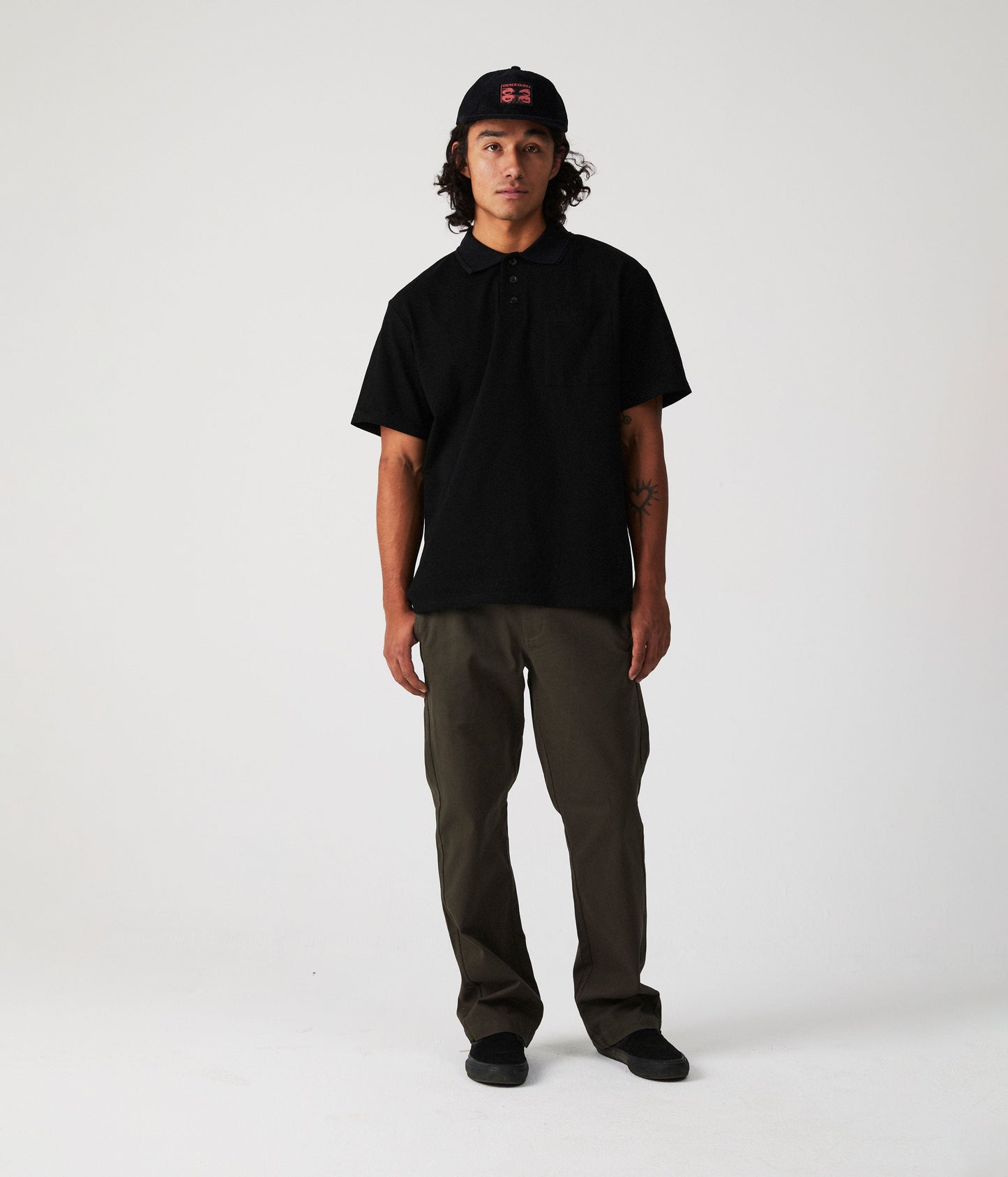 UNIFORM SS BUTTON POLO // BLACK