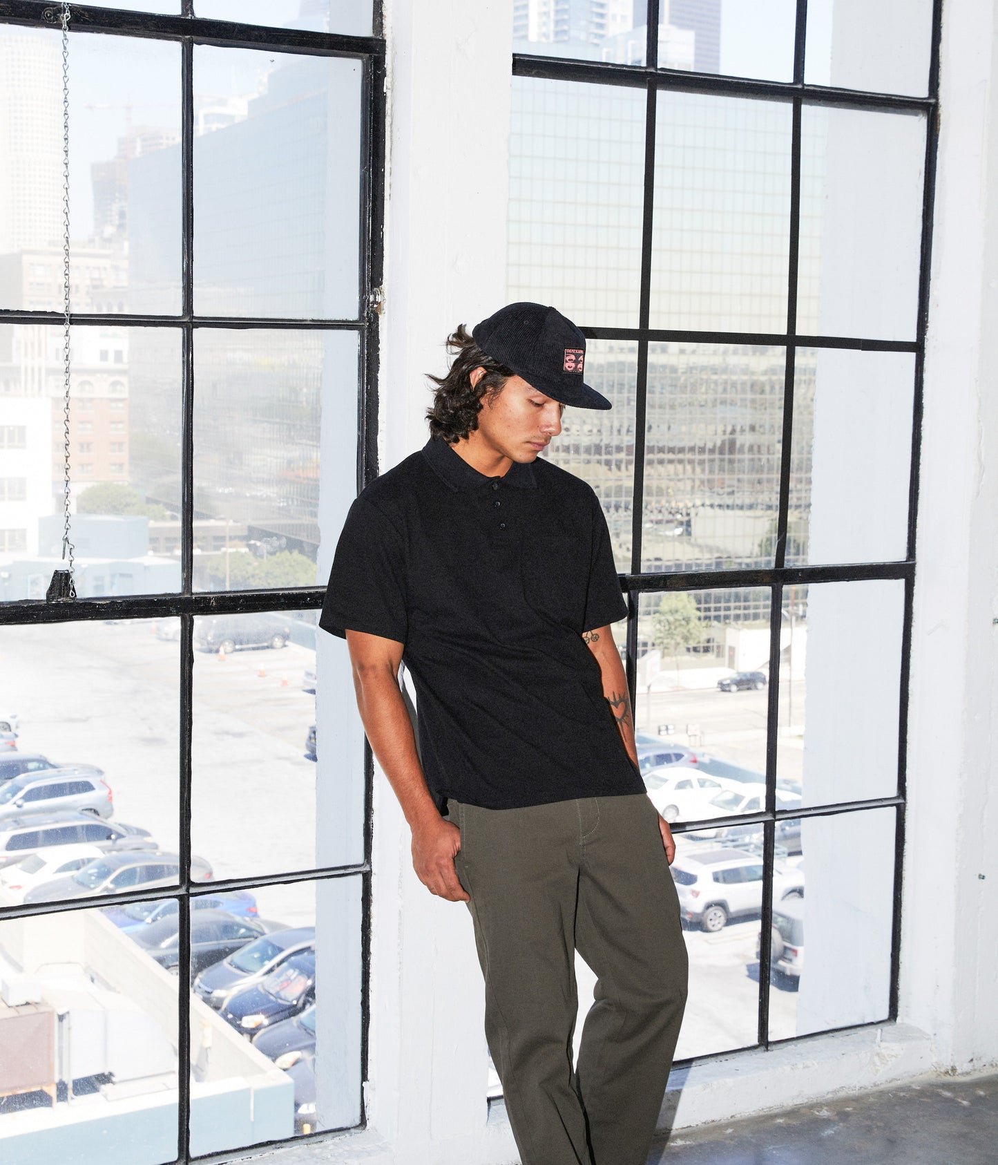 UNIFORM SS BUTTON POLO // BLACK