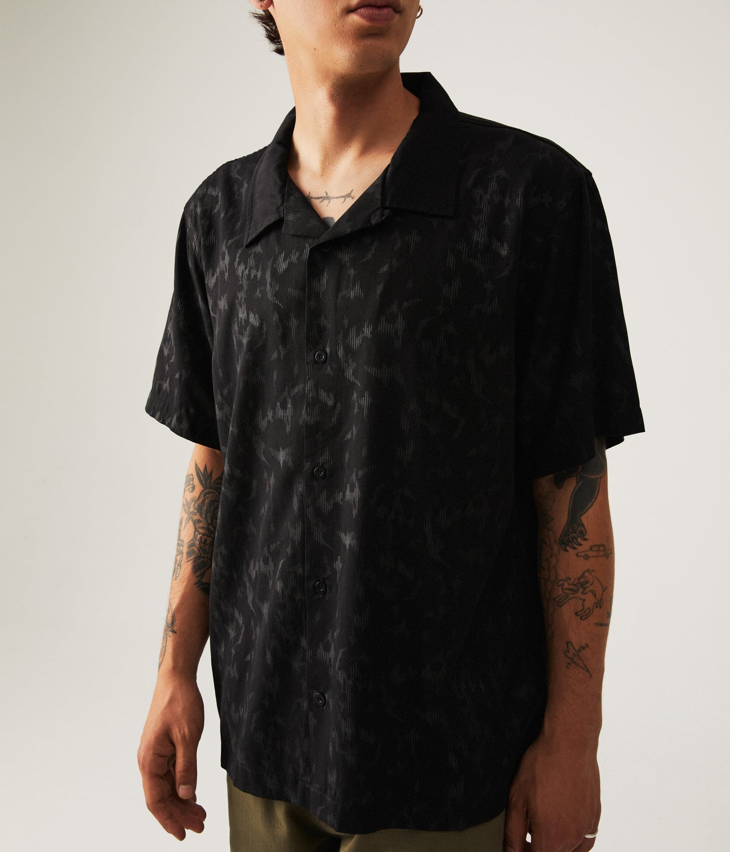 MARILYN DIFFUSE SS SHIRT // BLACK