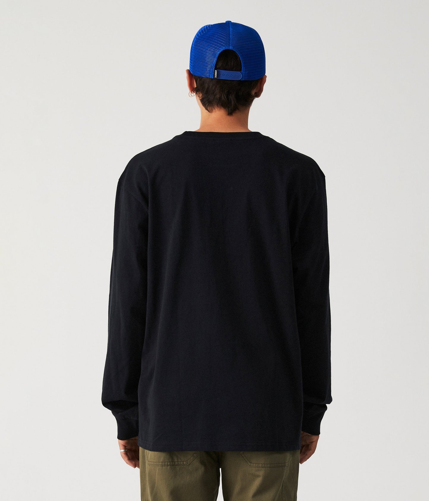 COMPLEXION LS T-SHIRT // BLACK