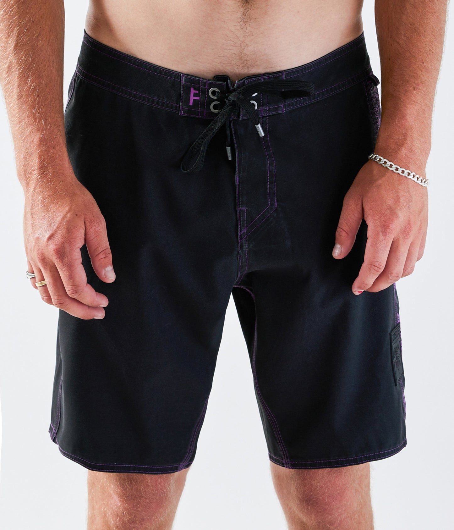 EQUASION CONTROL TRUNK // BLACK