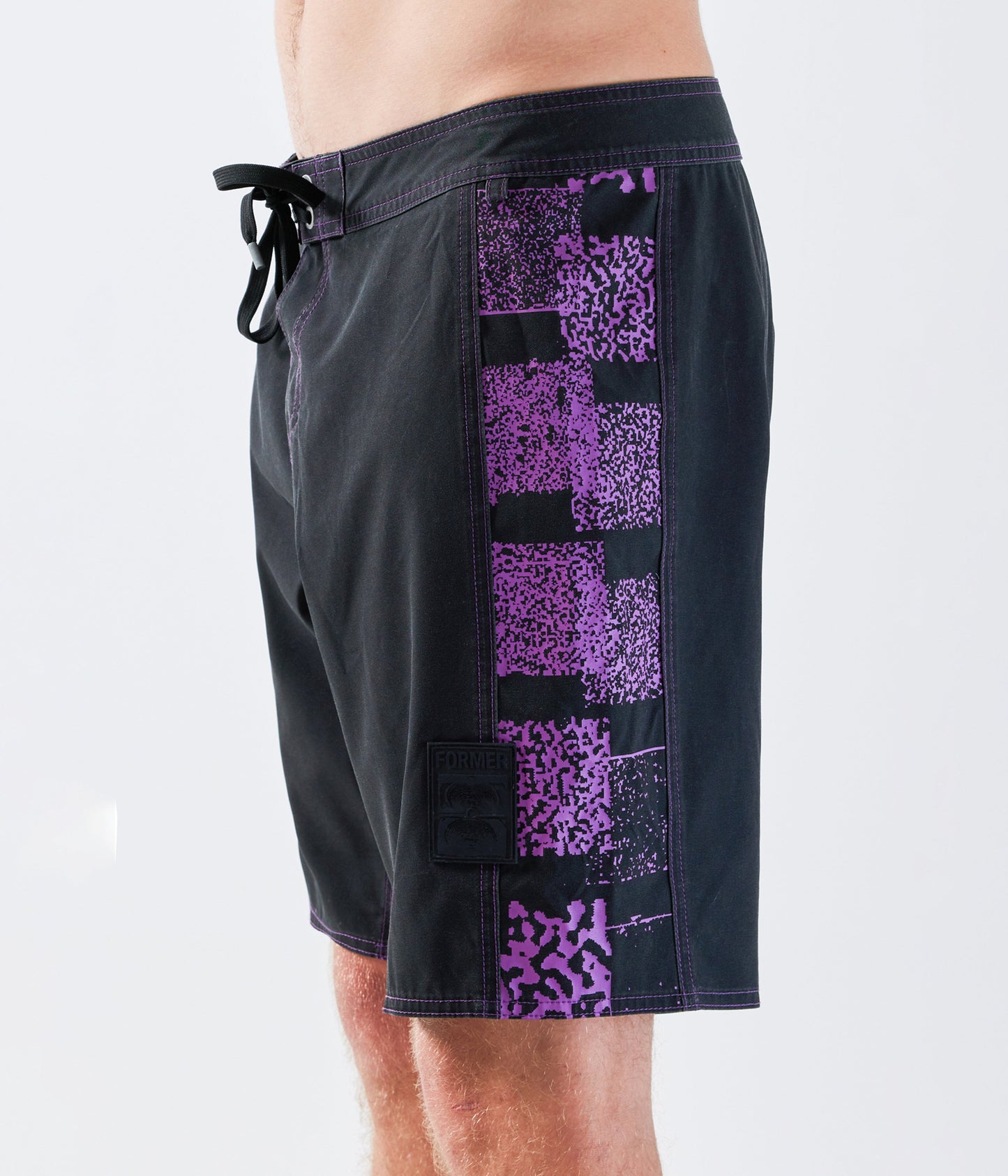 EQUASION CONTROL TRUNK // BLACK