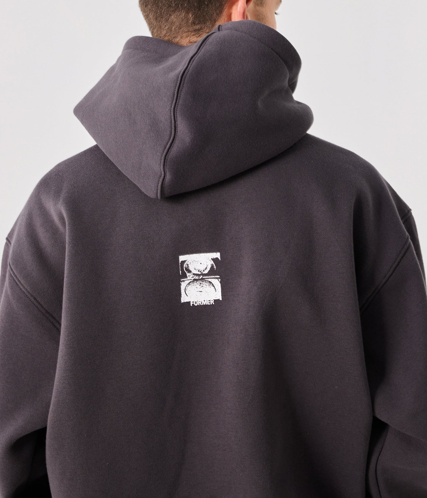 DELICATE HOOD // PEPPER