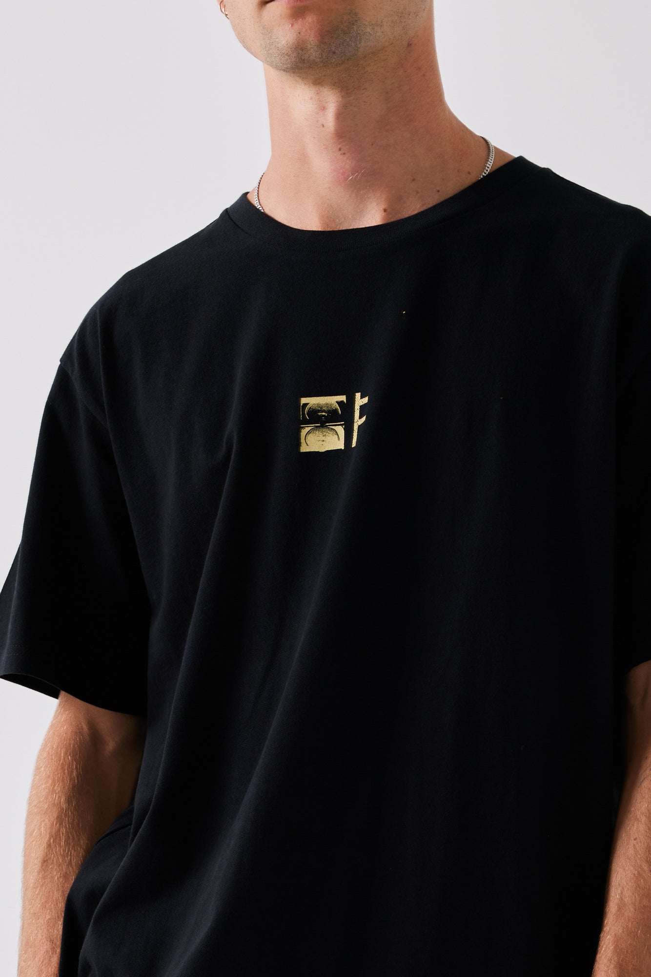 CONFORMATION T-SHIRT // BLACK