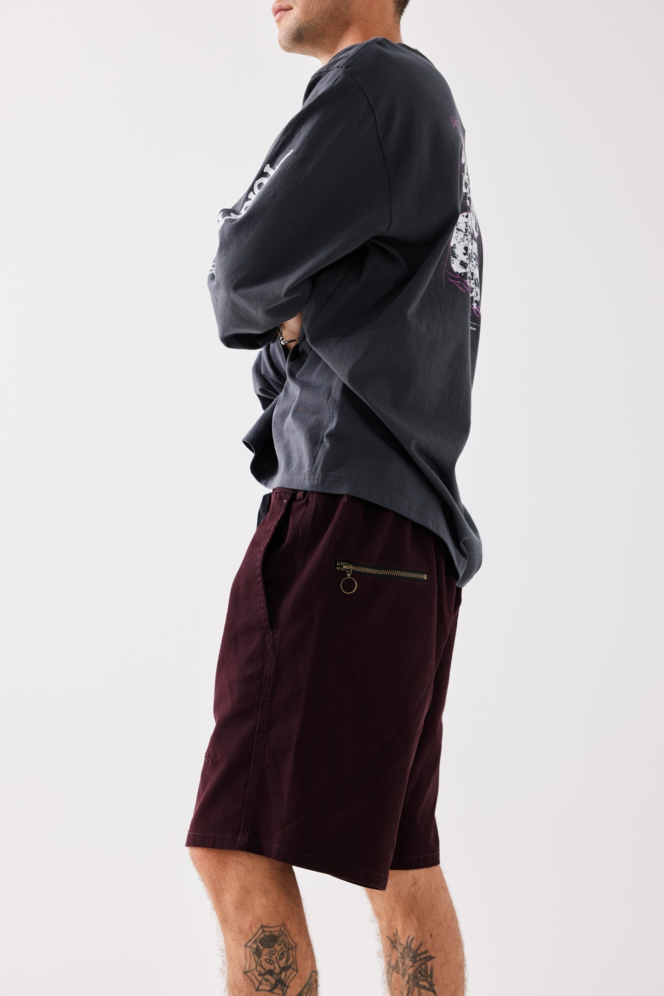 PRAYER WALKSHORT // BURGUNDY