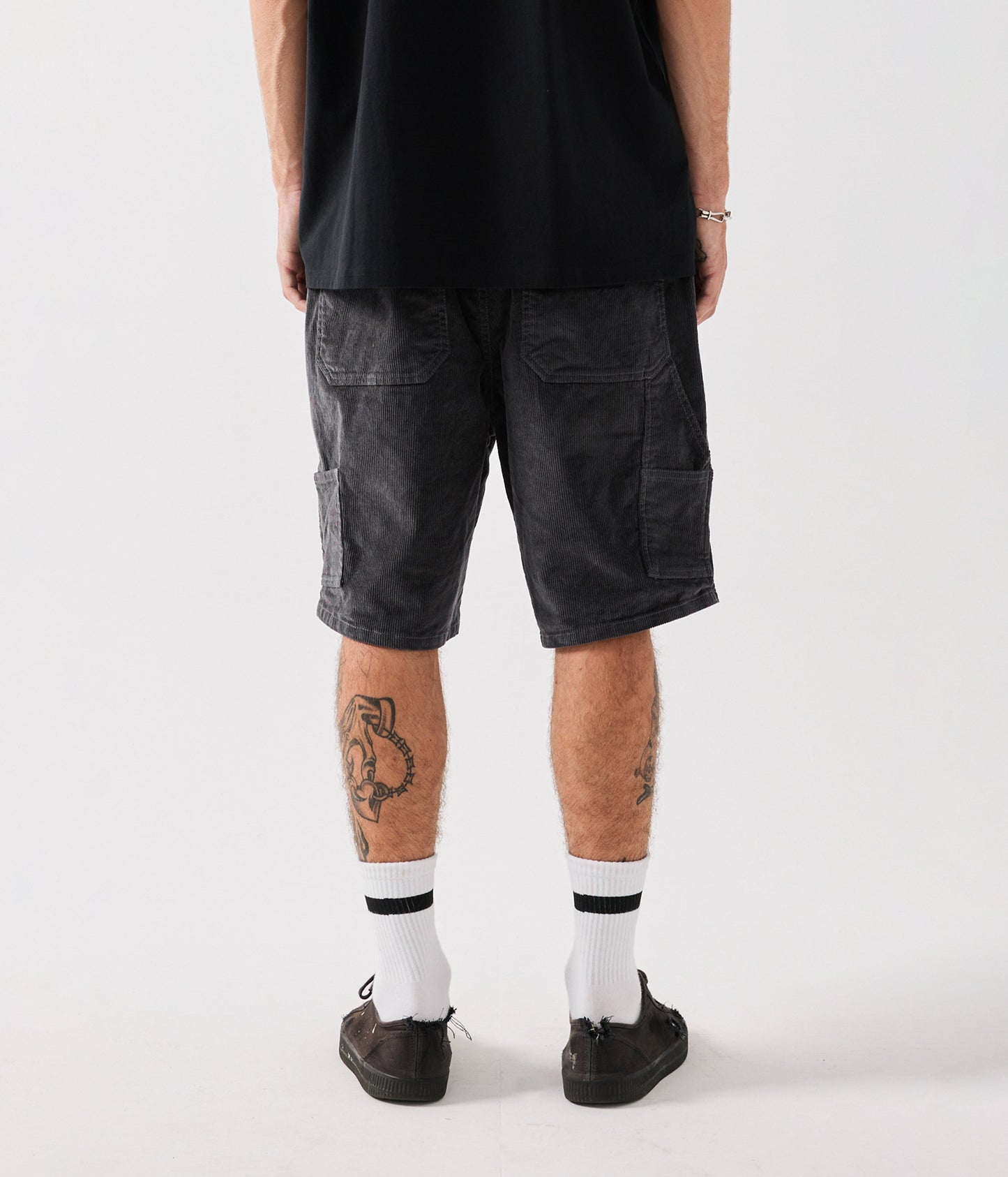 DISTEND CORD WORK SHORT // PEPPER