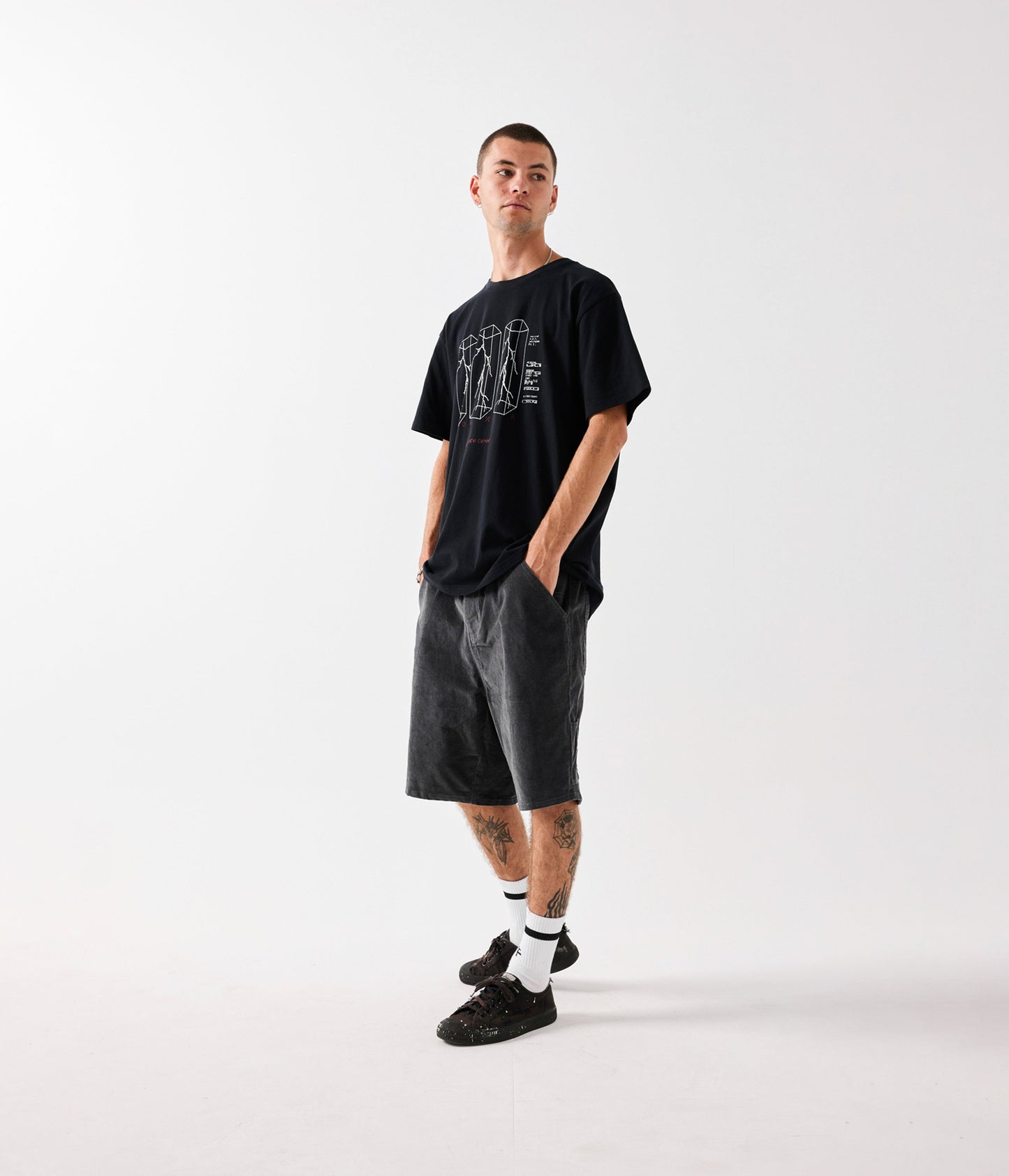 DISTEND CORD WORK SHORT // PEPPER