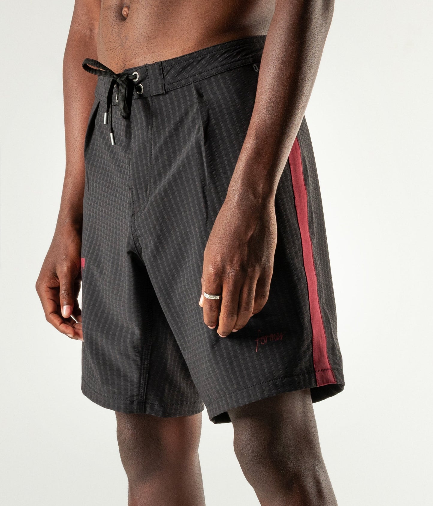 ANDERSON DIVISION TRUNK // BLACK/RED