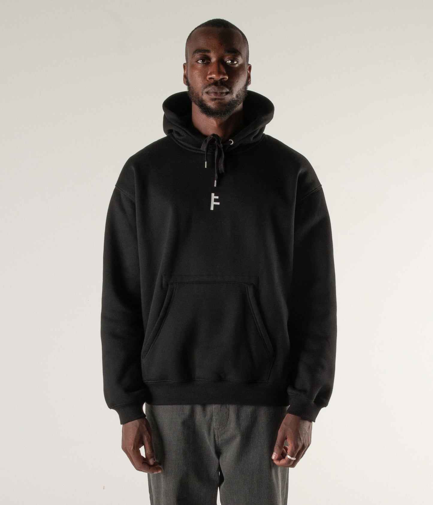 AUCTION HOOD // BLACK