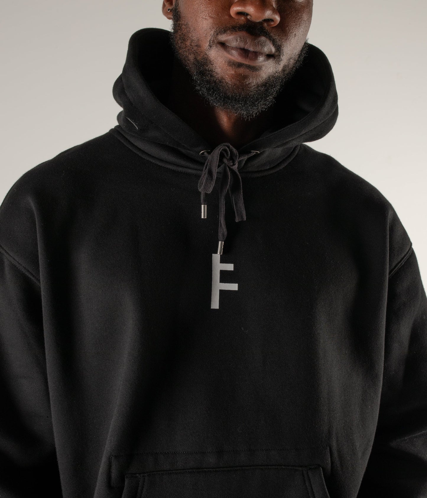 AUCTION HOOD // BLACK
