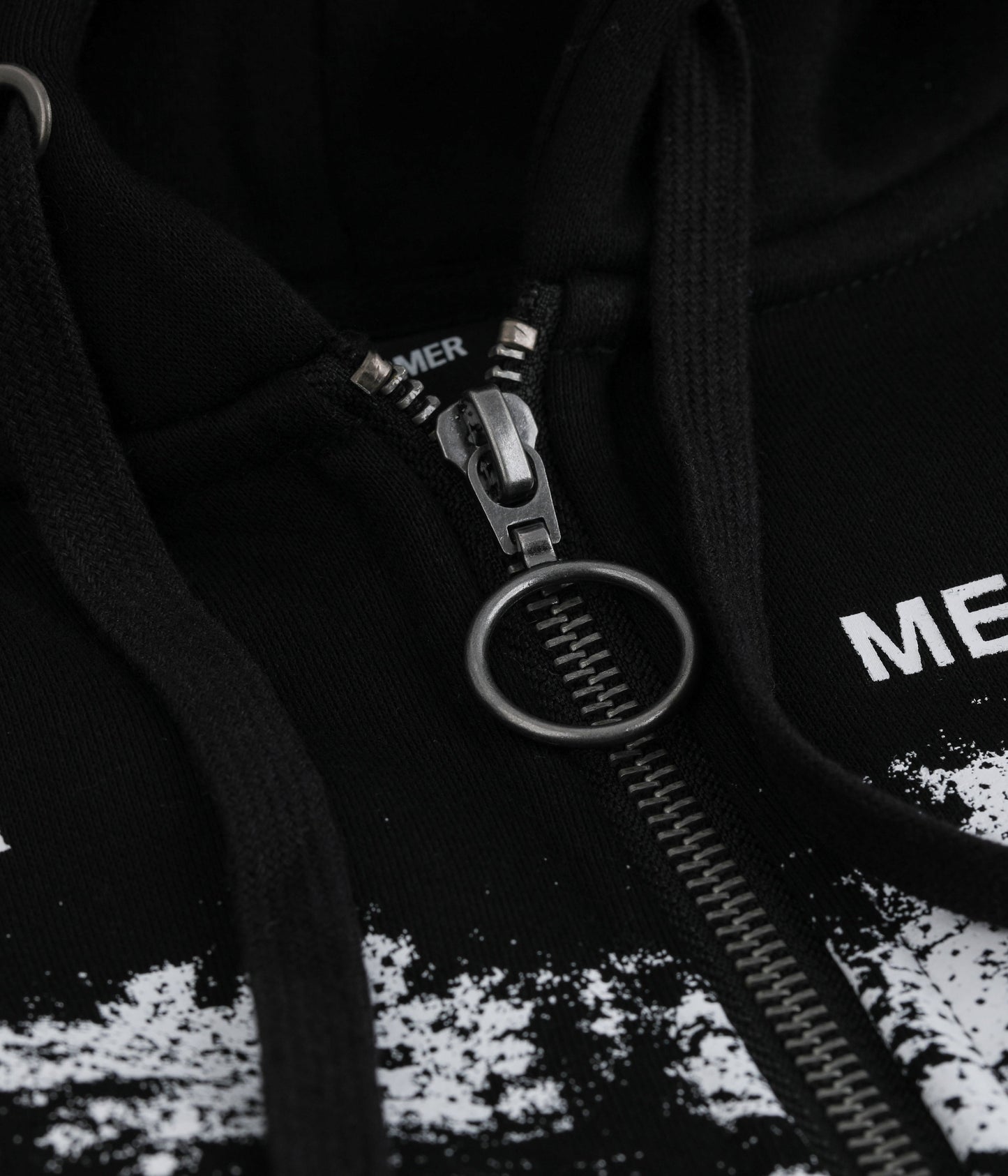 TANTRUM ZIP HOOD // BLACK
