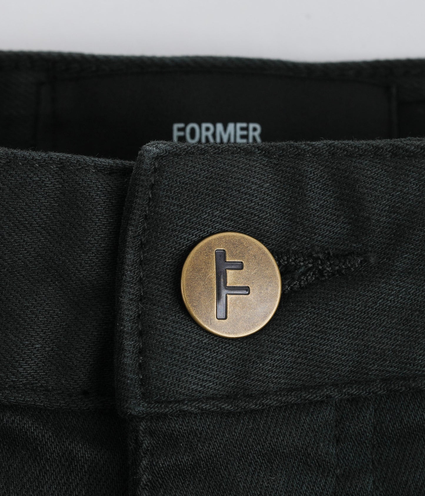 DISTEND DENIM WALKSHORT // IVY STONE