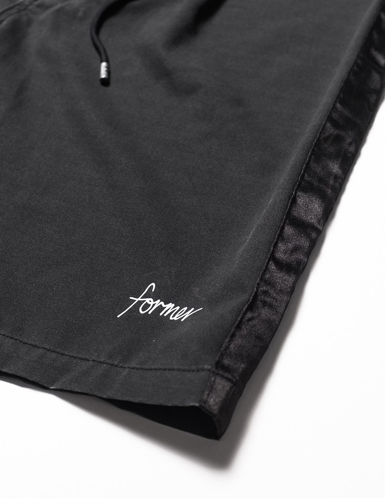 'Colorless Trunk' Black