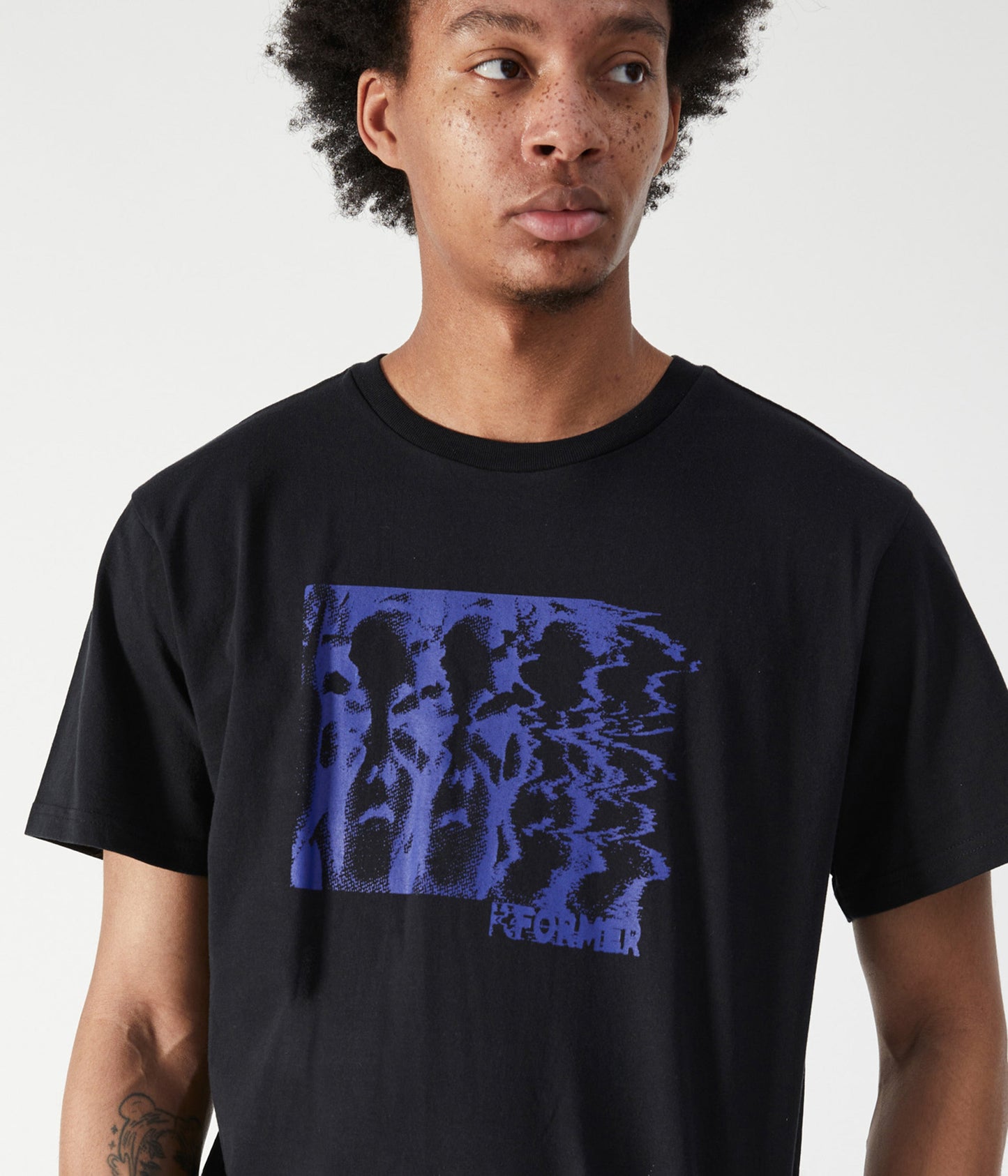ABSENT MIND T-SHIRT // BLACK
