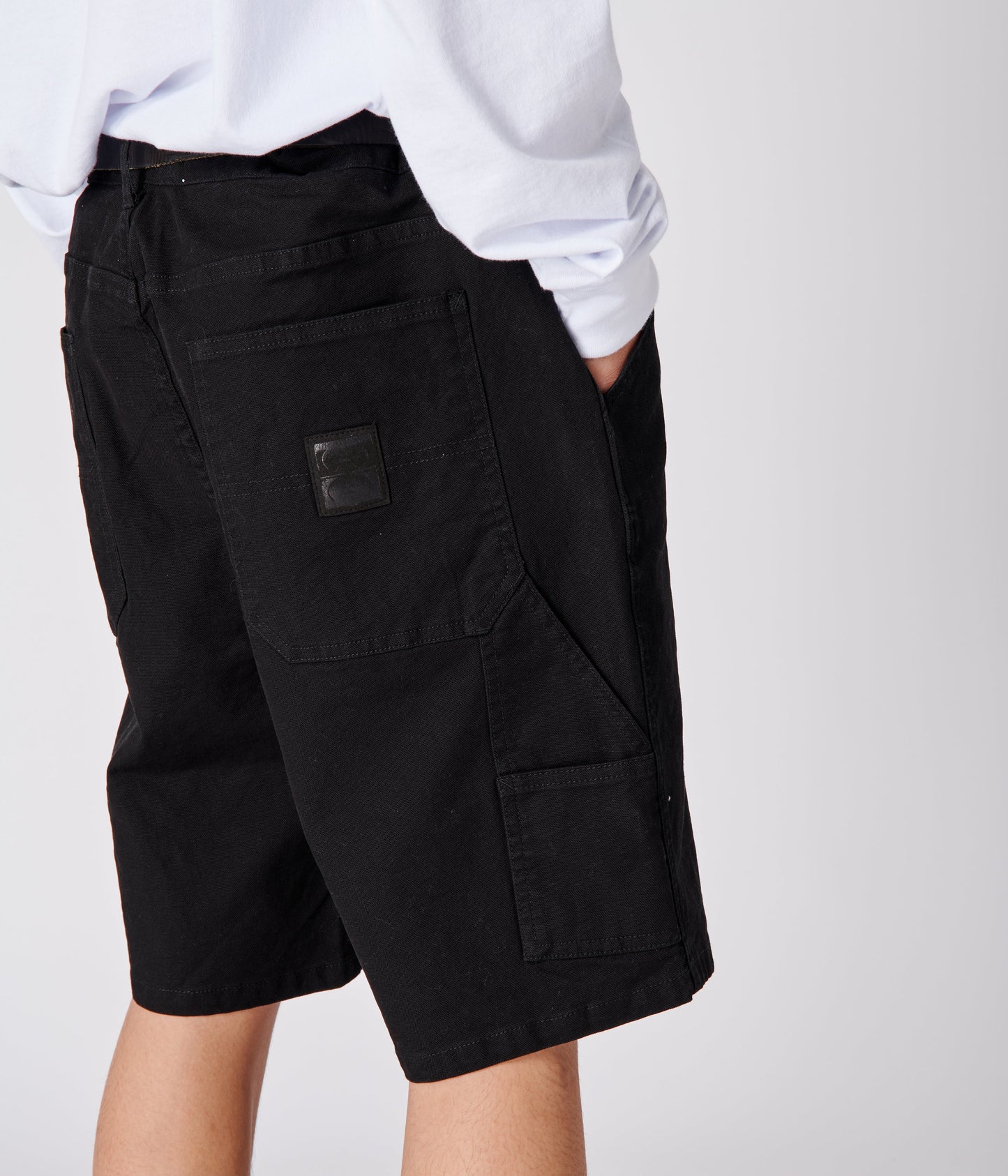 VT SHORT // BLACK STONE