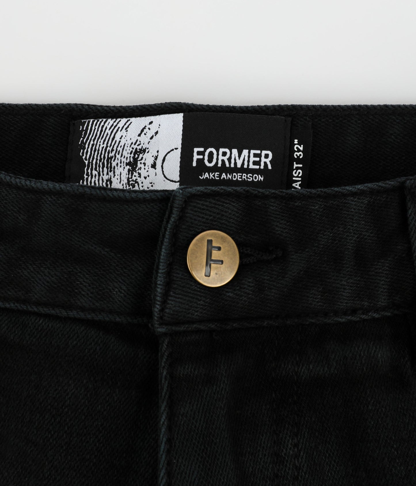 VT SHORT // BLACK STONE