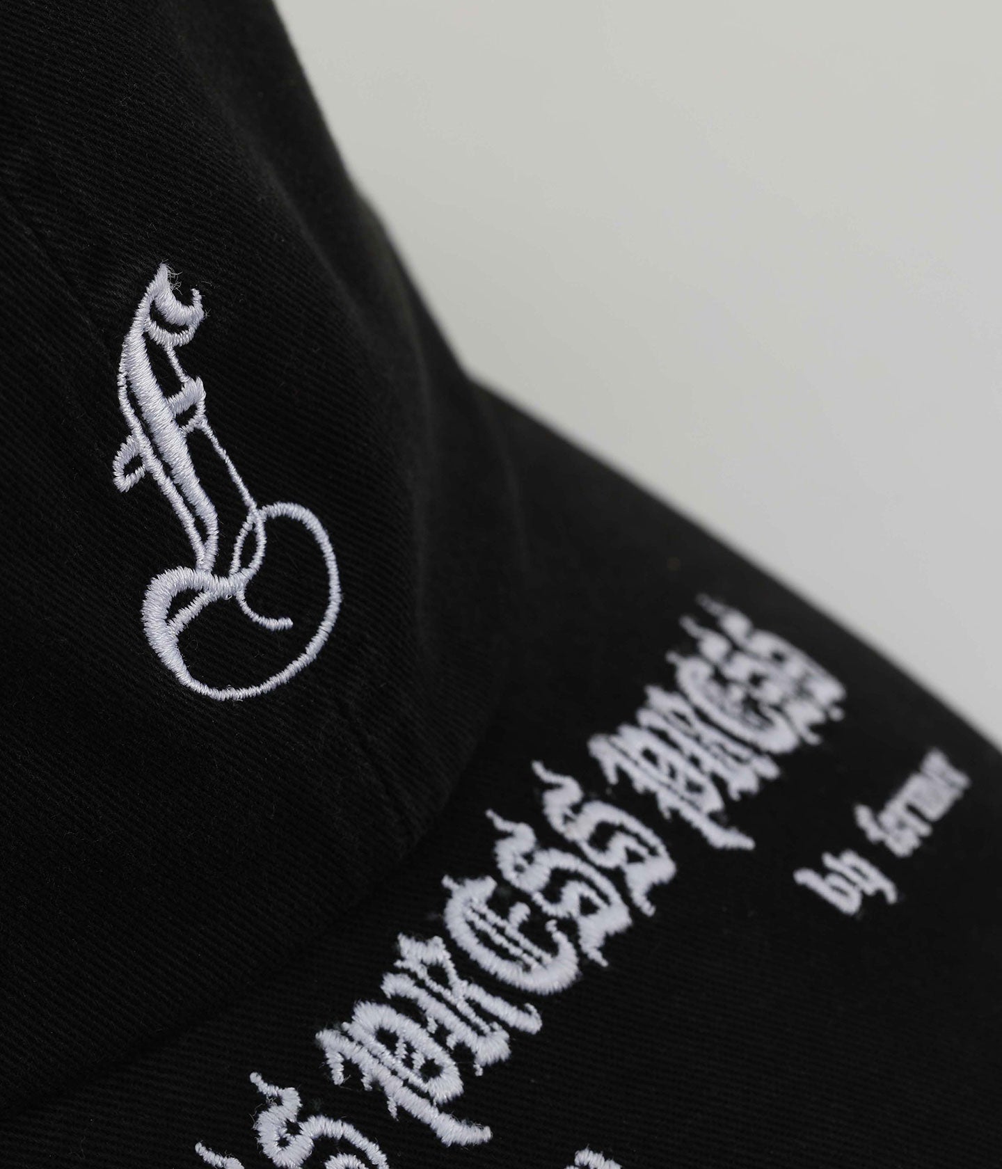 PRESS CAP // BLACK