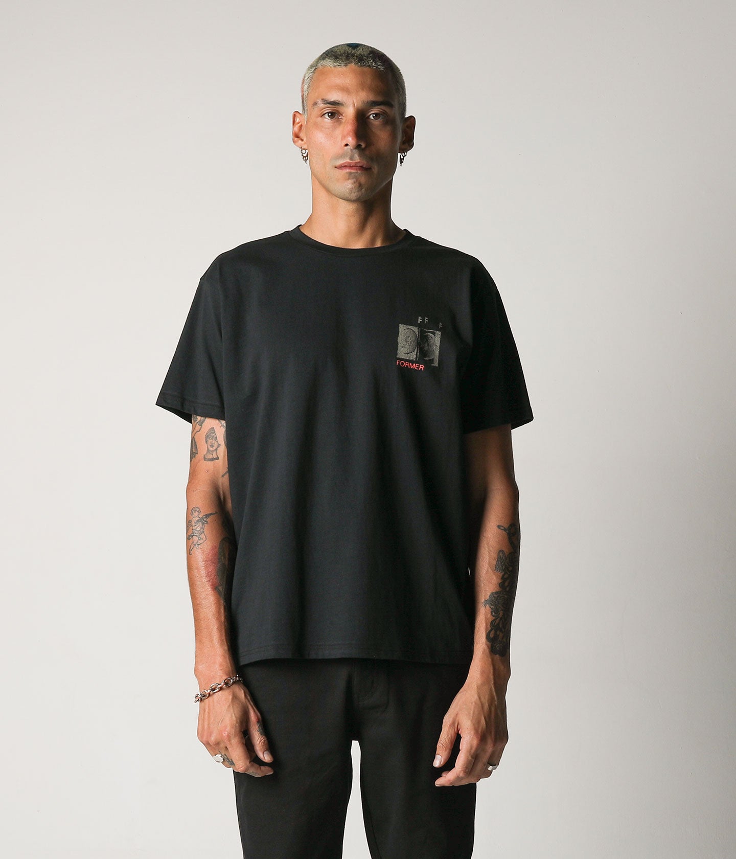 PIVOT CRUX T-SHIRT // BLACK