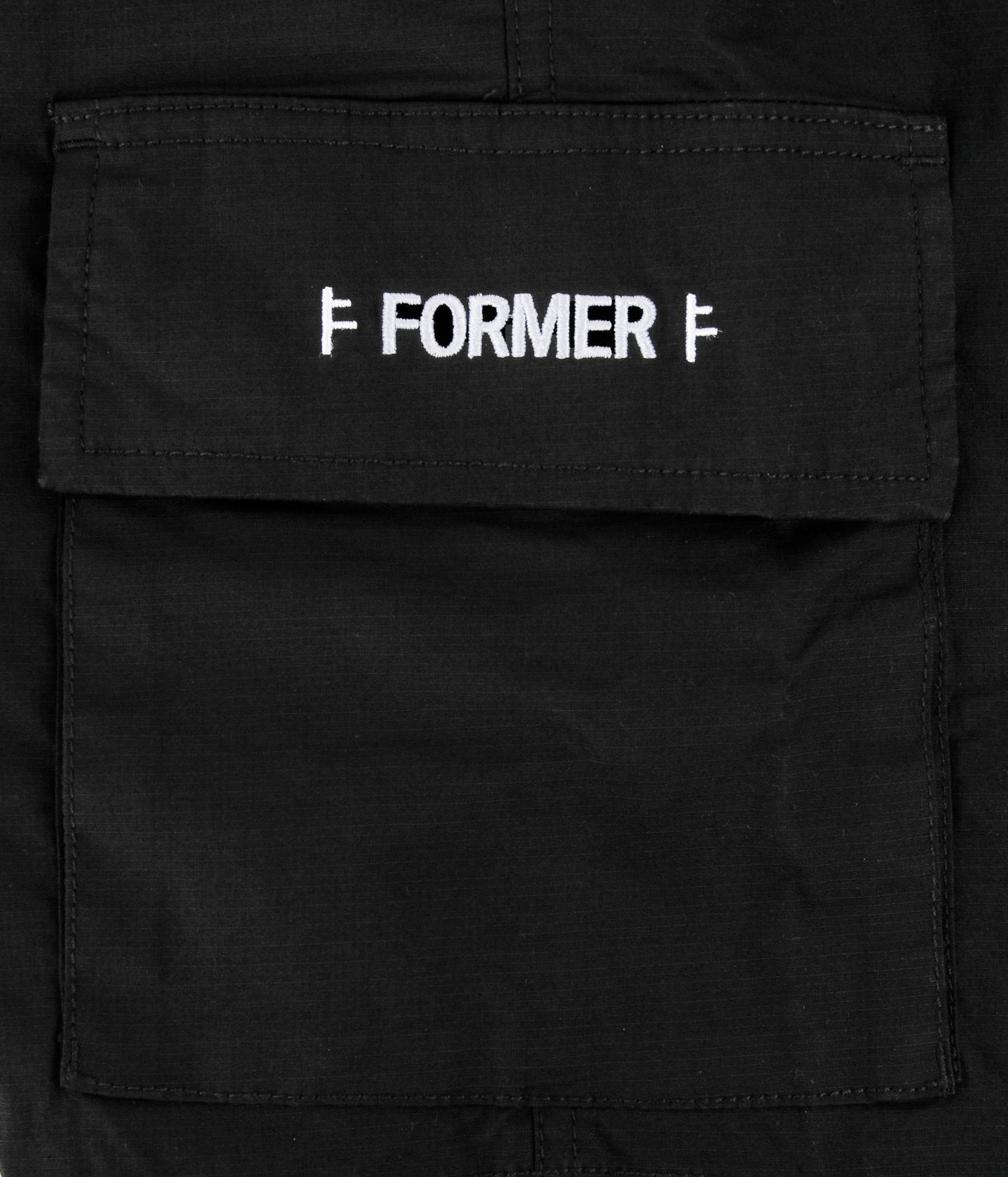 F CARGO PRAYER WALKSHORT // BLACK
